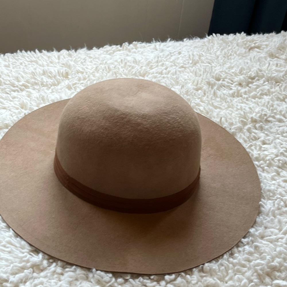 Britton hat